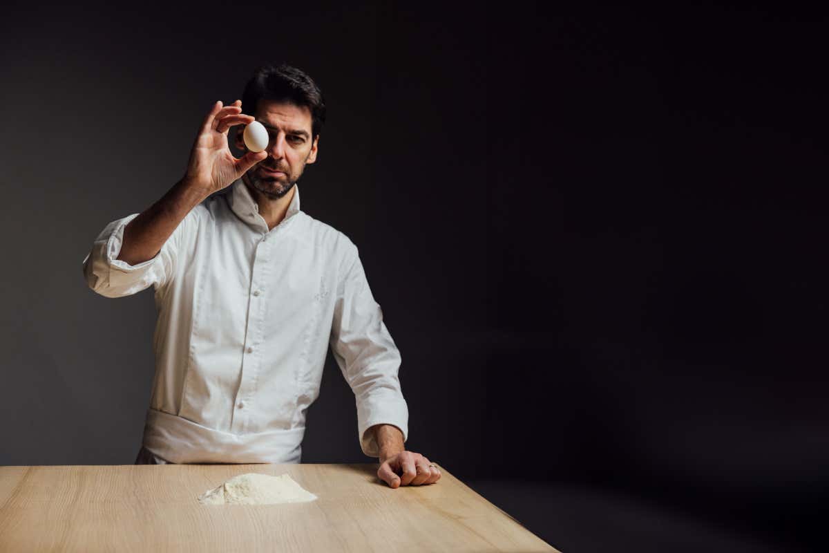 Suono N'Uovo: il nuovo piatto di Max Alajmo presentato a Identità Golose